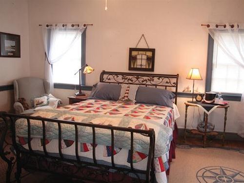 The Captain'S Stay (Adults Only) New Bern Exterior photo